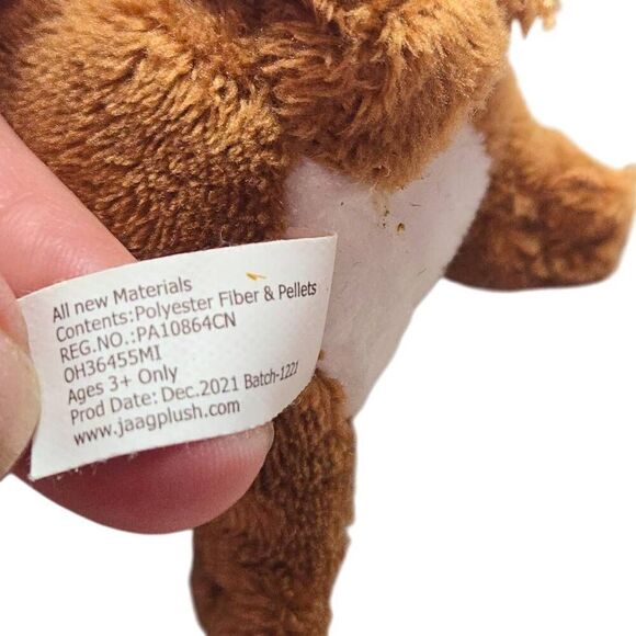 BUC-EE'S Beaver Plush Keychain Travel Center Logo Souvenir Gas Store - Picture 2 of 4